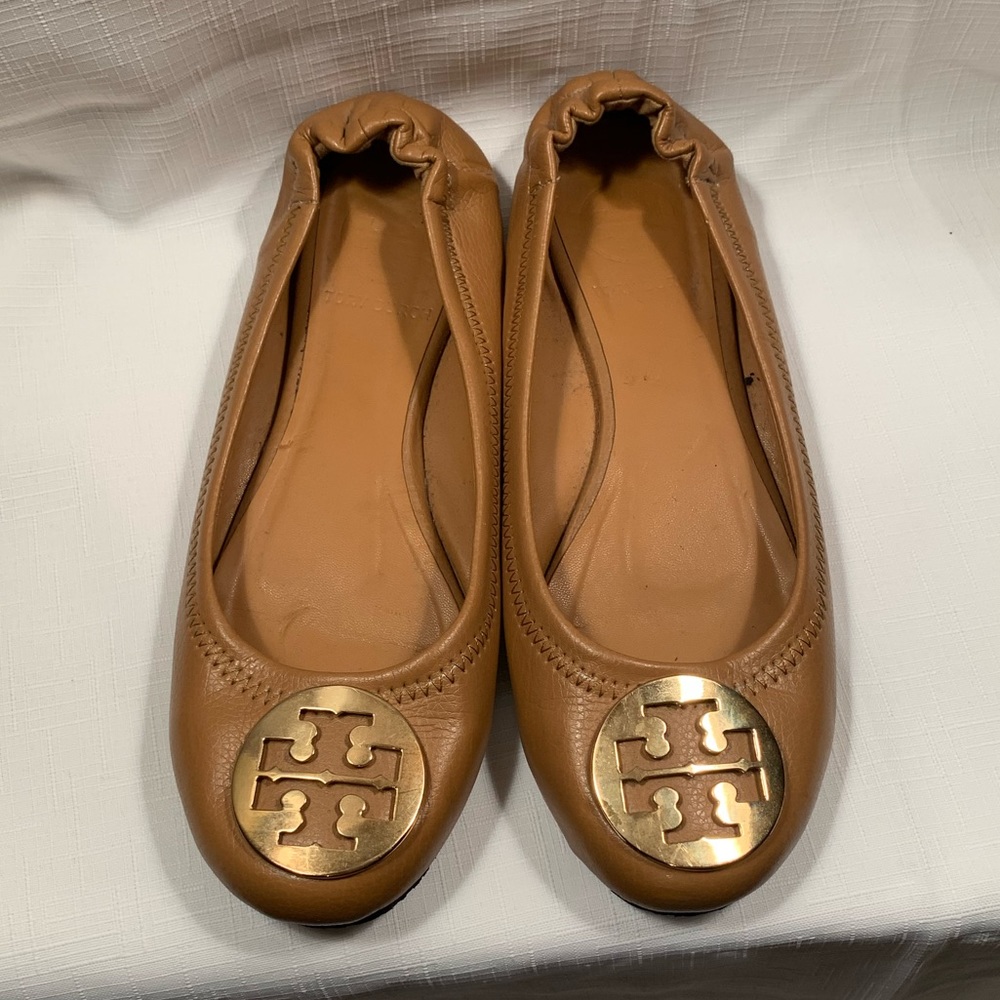 Tory Burch reva tan flats